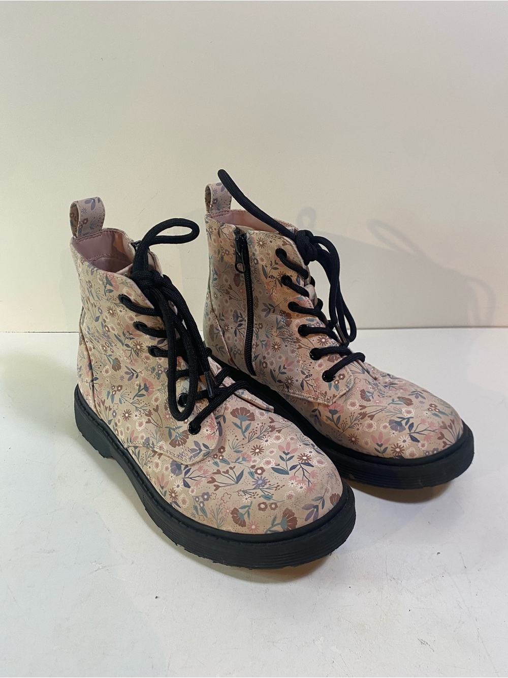 Art Class Zoe Floral Print Side Zipper Lace-Up Pink Boots Size 3